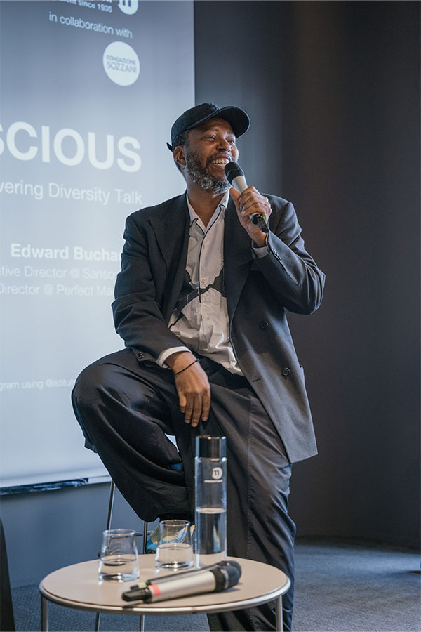 Edward Buchanan delivers an inspiring talk to fashion students at Istituto Marangoni Milano. Courtesy of Istituto Marangoni Milano